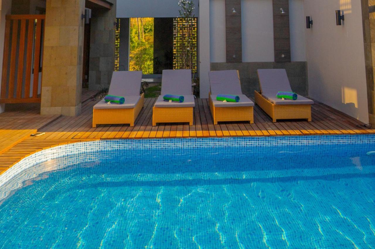 Royal Regantris Trawangan Hotel Gili Trawangan Exterior photo
