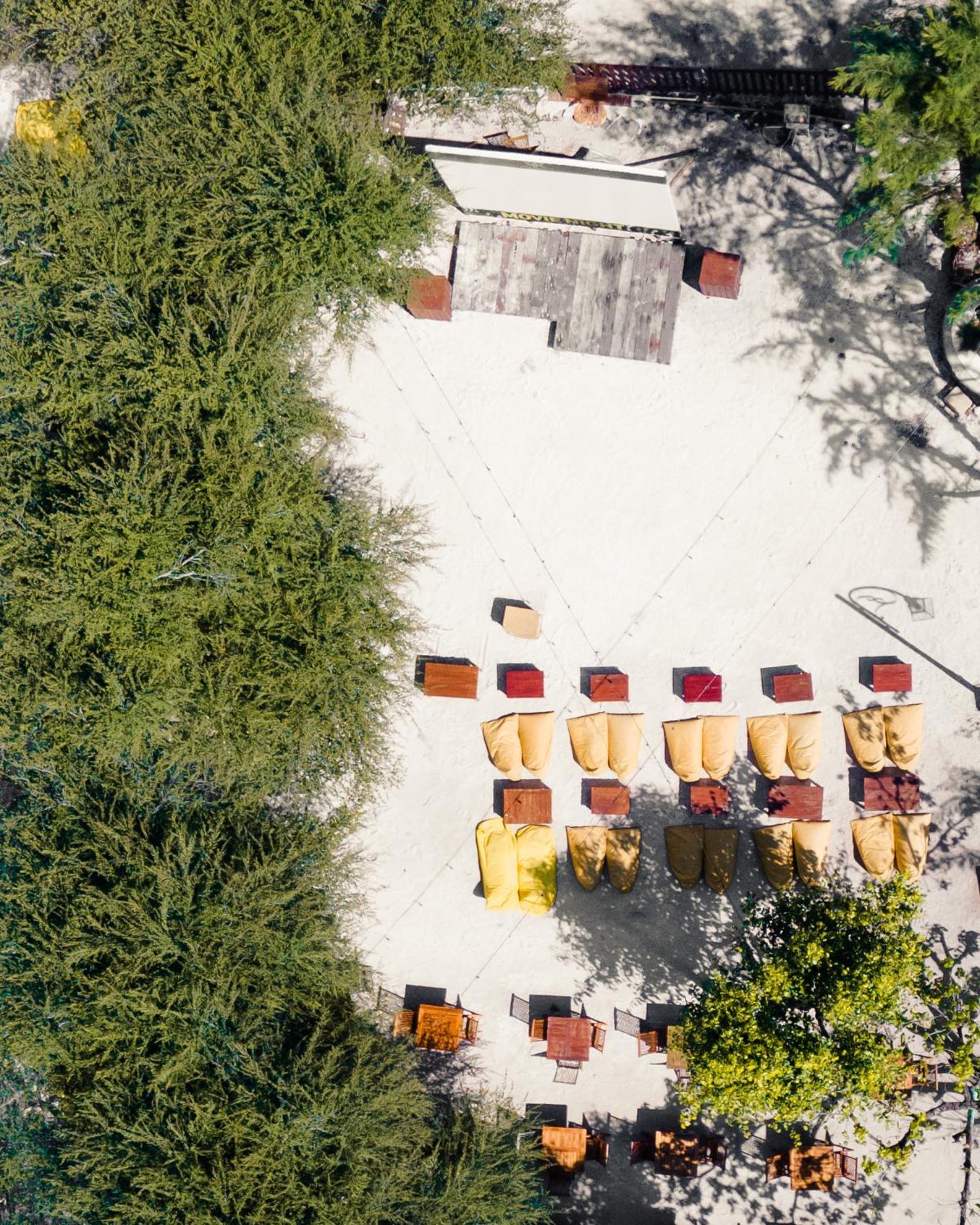 Royal Regantris Trawangan Hotel Gili Trawangan Exterior photo